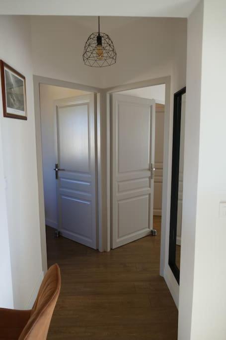 Appartement Clim & Piscine Sur Golf Pont-Royal Exterior photo