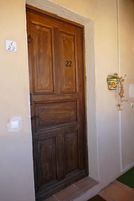 Appartement Clim & Piscine Sur Golf Pont-Royal Exterior photo